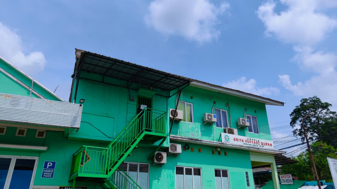 Bangunan Griya Huffazh Qur'an di Lampung — tempat para santri belajar dan menghafal Al-Qur'an